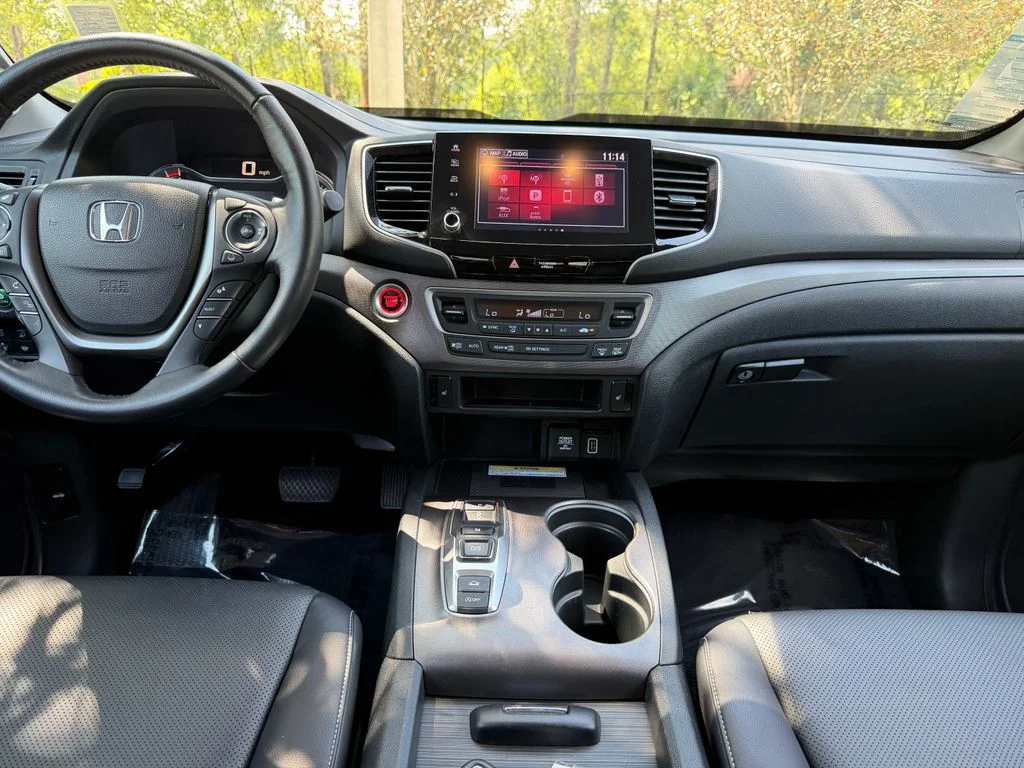 Used 2023 Lunar Silver Metallic Honda AWD RTL-E image 12