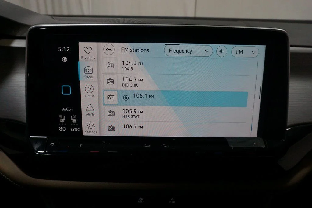 2025 Volkswagen Atlas Cross Sport SE w/Tech - Photo 18