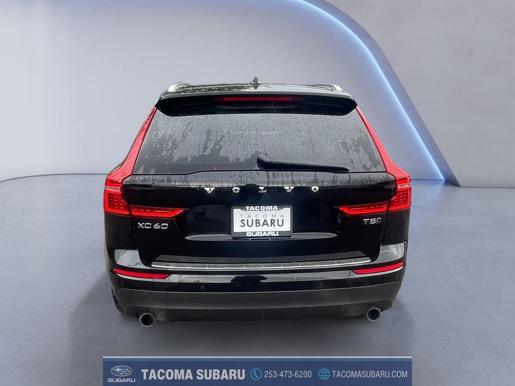 Used 2019 Black Volvo T5 Momentum image 4