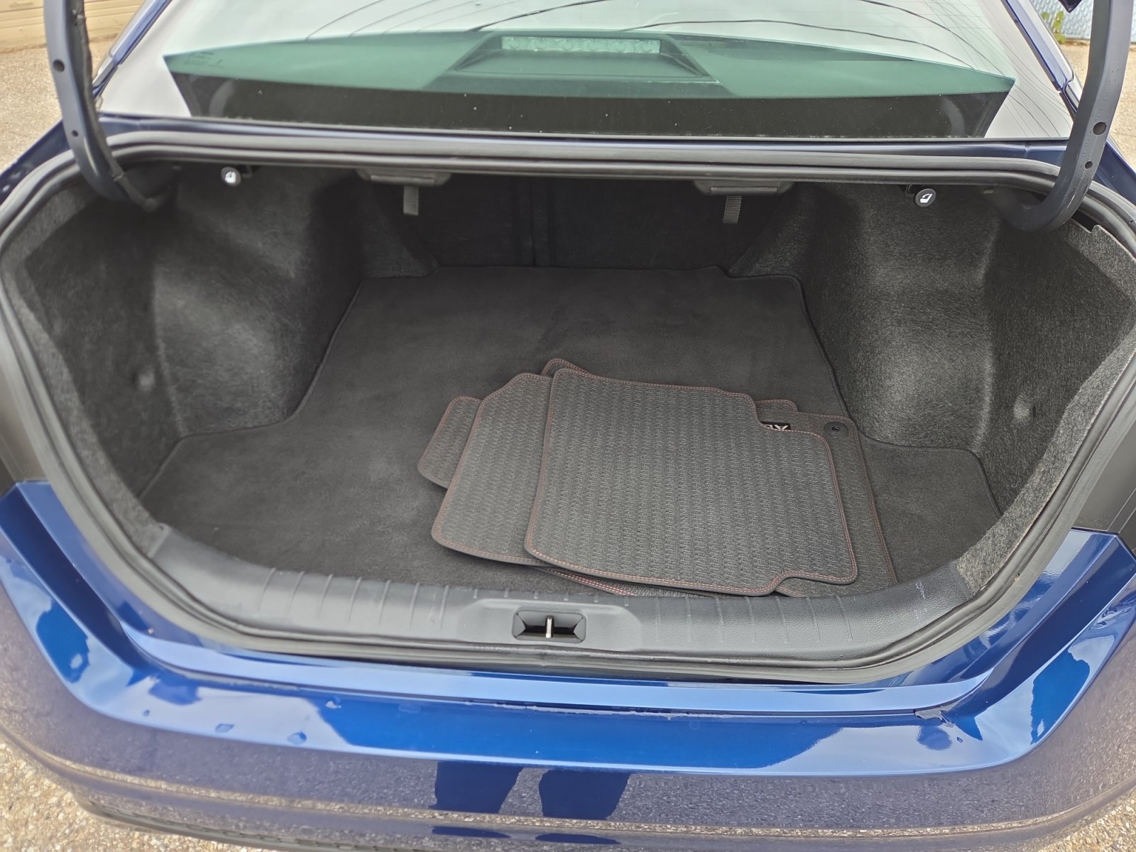 2024 Nissan Altima SR - Photo 17