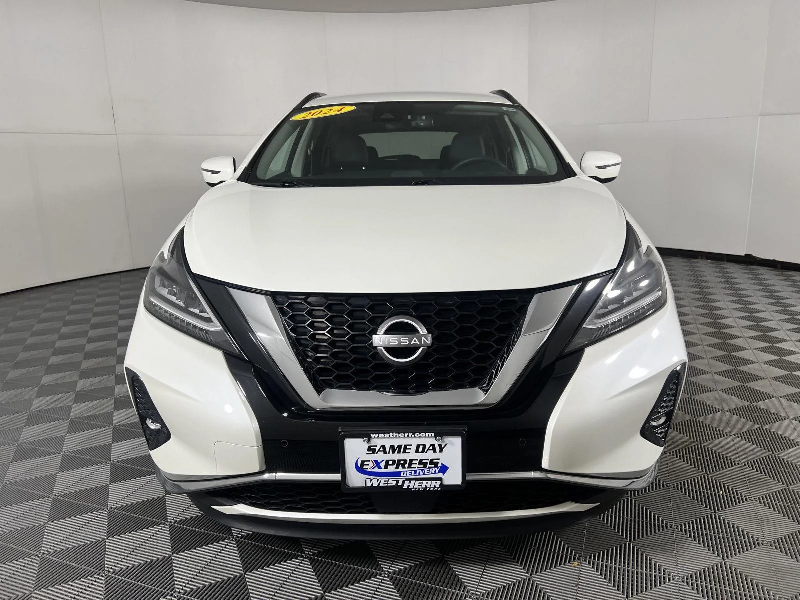 Used 2024 Pearl White Tricoat Nissan SV image 34