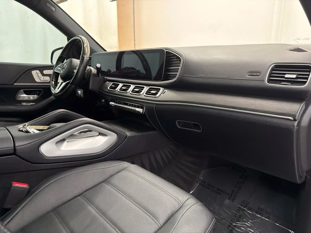 Certified Used 2023 Black Mercedes-Benz GLS 450 image 33
