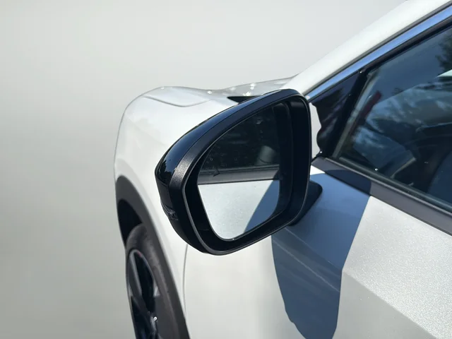 New 2026 White Nissan SR image 14