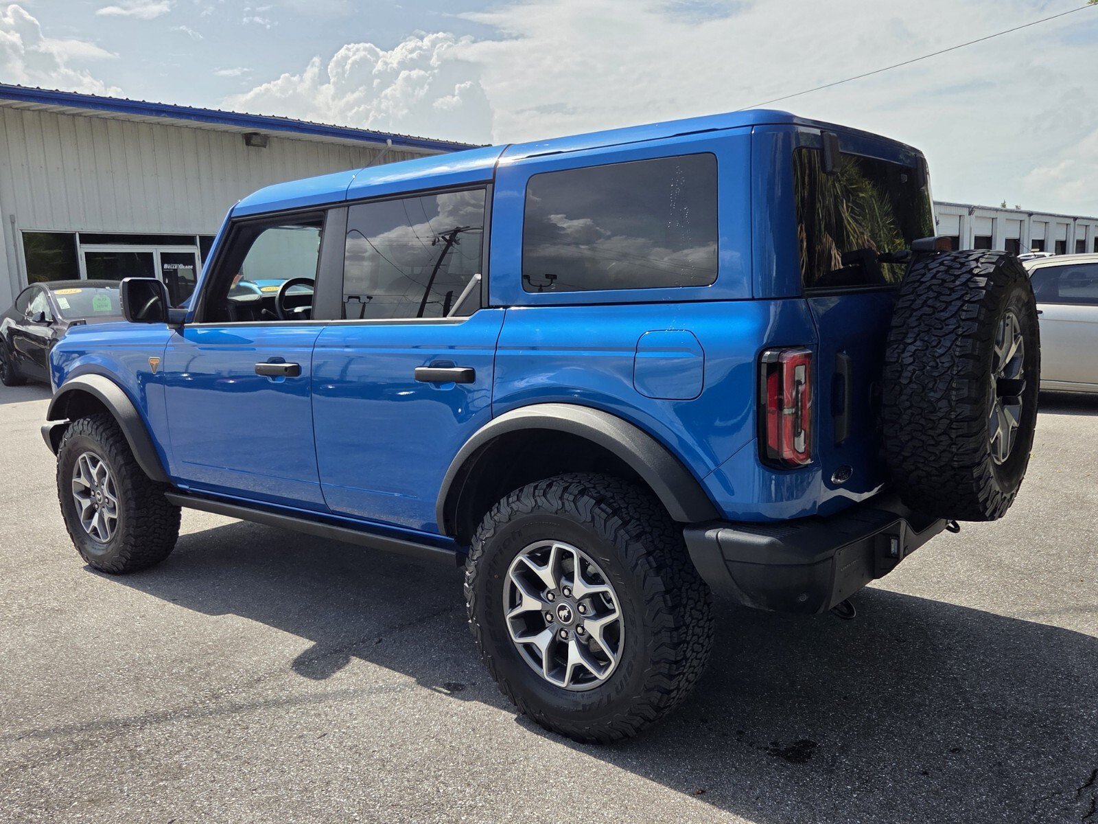 Used 2025 Velocity Blue Metallic Ford Badlands image 3