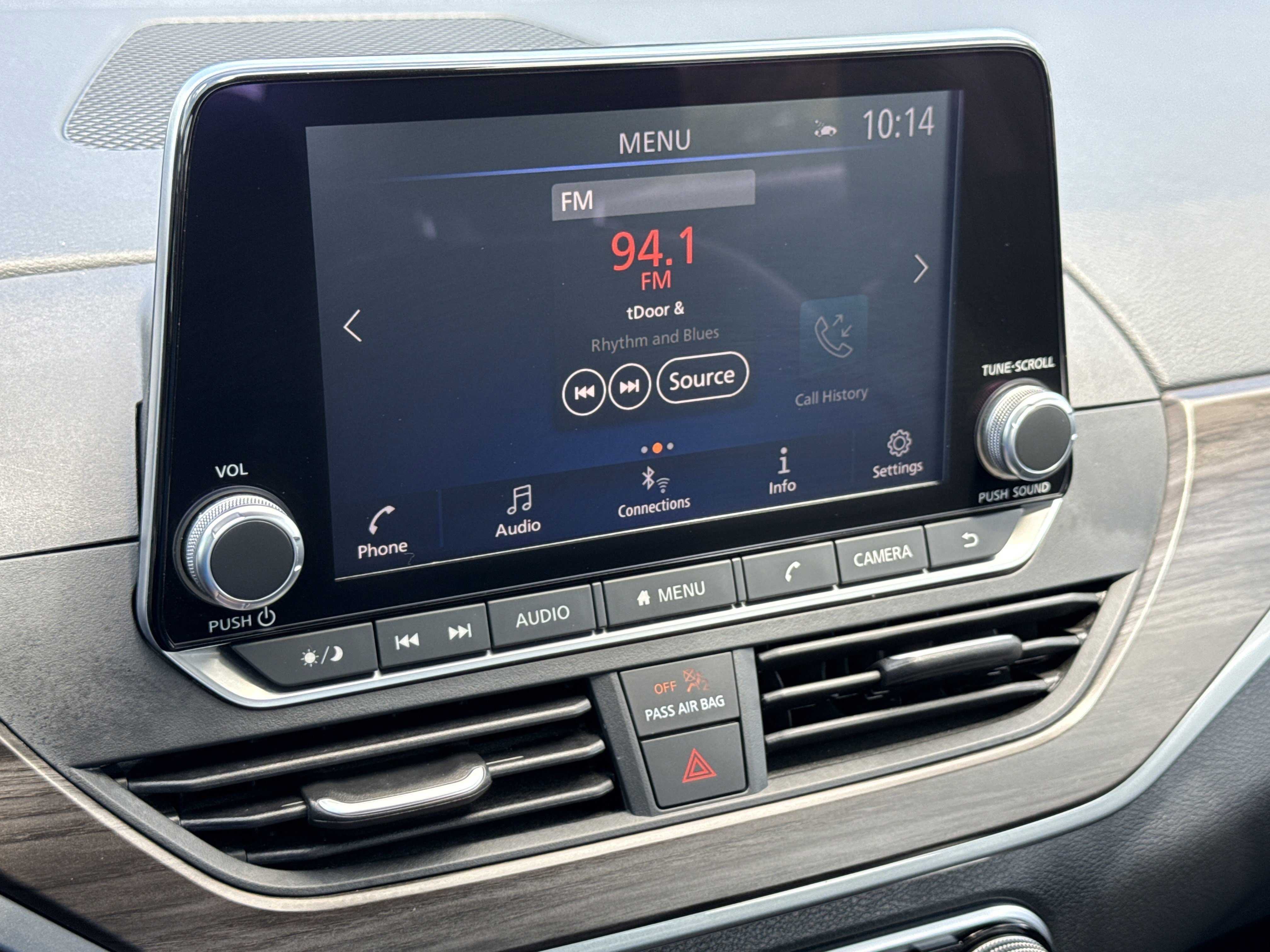 2025 Nissan Altima SV - Photo 22