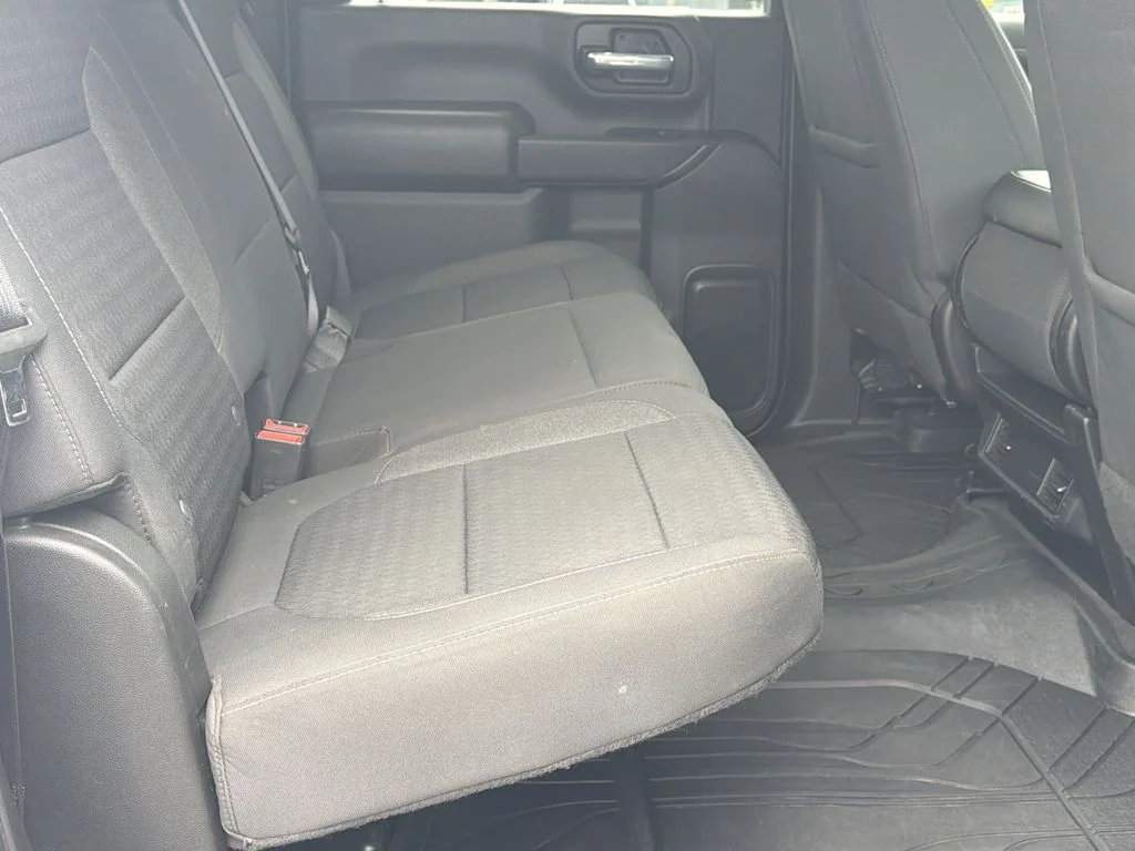 Used 2022 White Chevrolet LT image 21