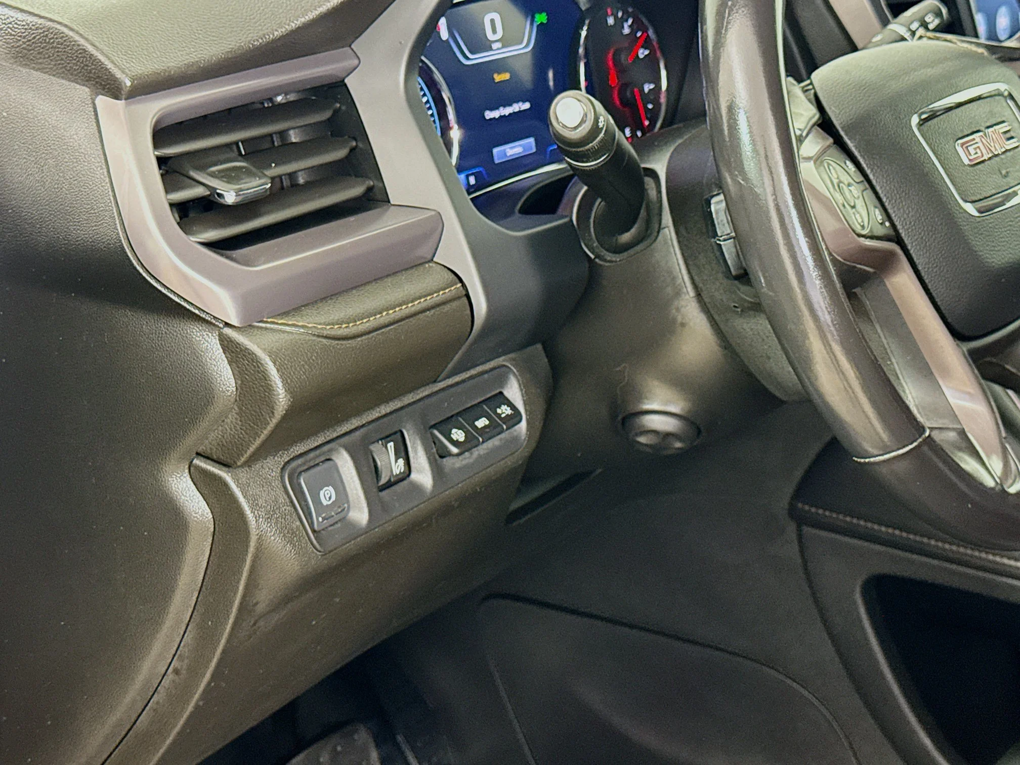 Used 2022 Midnight Blue Metallic GMC AT4 image 12
