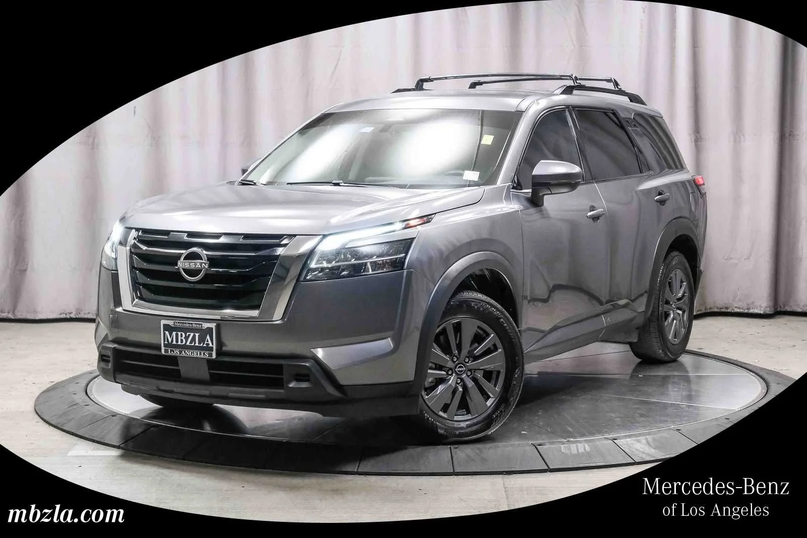 2022 Nissan Pathfinder SV 2WD's photo