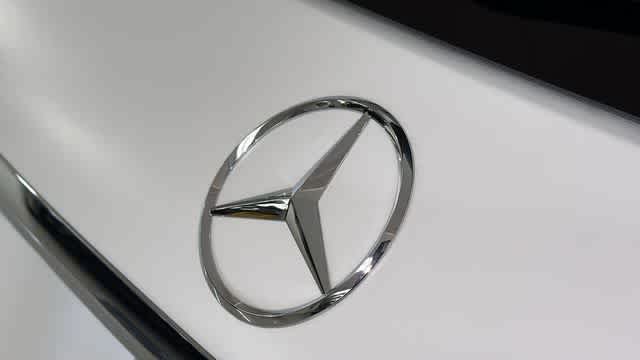 Certified Used 2026 MANUFAKTUR Moonlight White magno Mercedes-Benz GLE 350 image 2