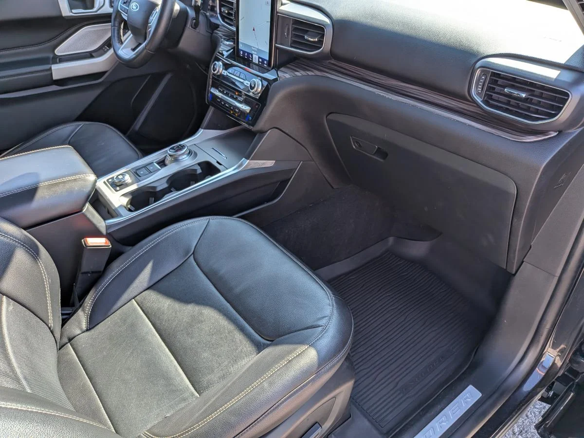 Used 2023 Black Ford Limited 4wd image 23