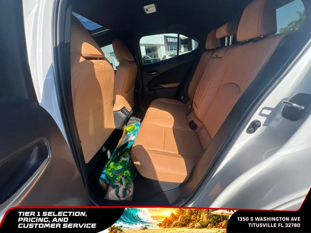 Used 2025 White Lexus 300h Premium image 9