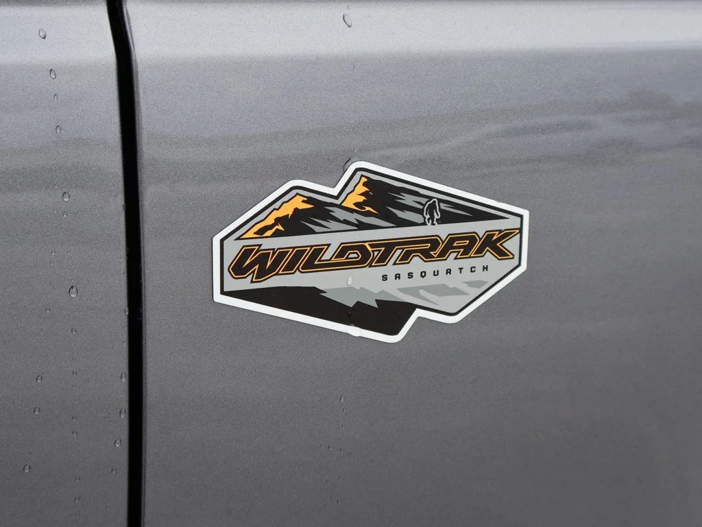 Used 2024 Carbonized Gray Metallic Ford Wildtrak image 9
