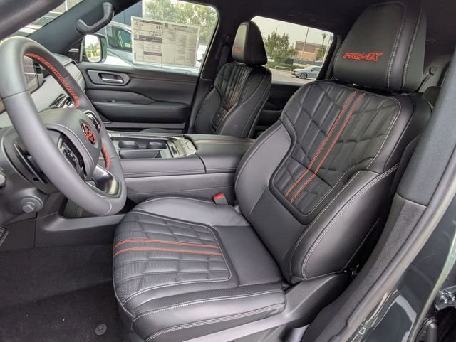 New 2026 Alpine Metallic / Super Black Two-tone Nissan PRO-4X® image 21