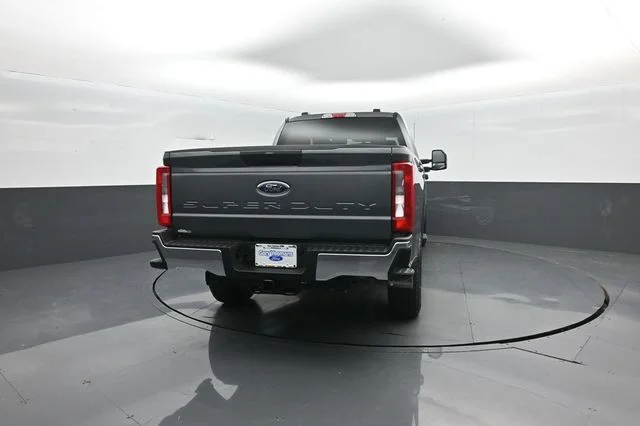 New 2026 Gray Ford XLT image 7