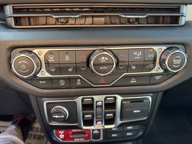 2026 Jeep Wrangler 4-Door Willys - Photo 41