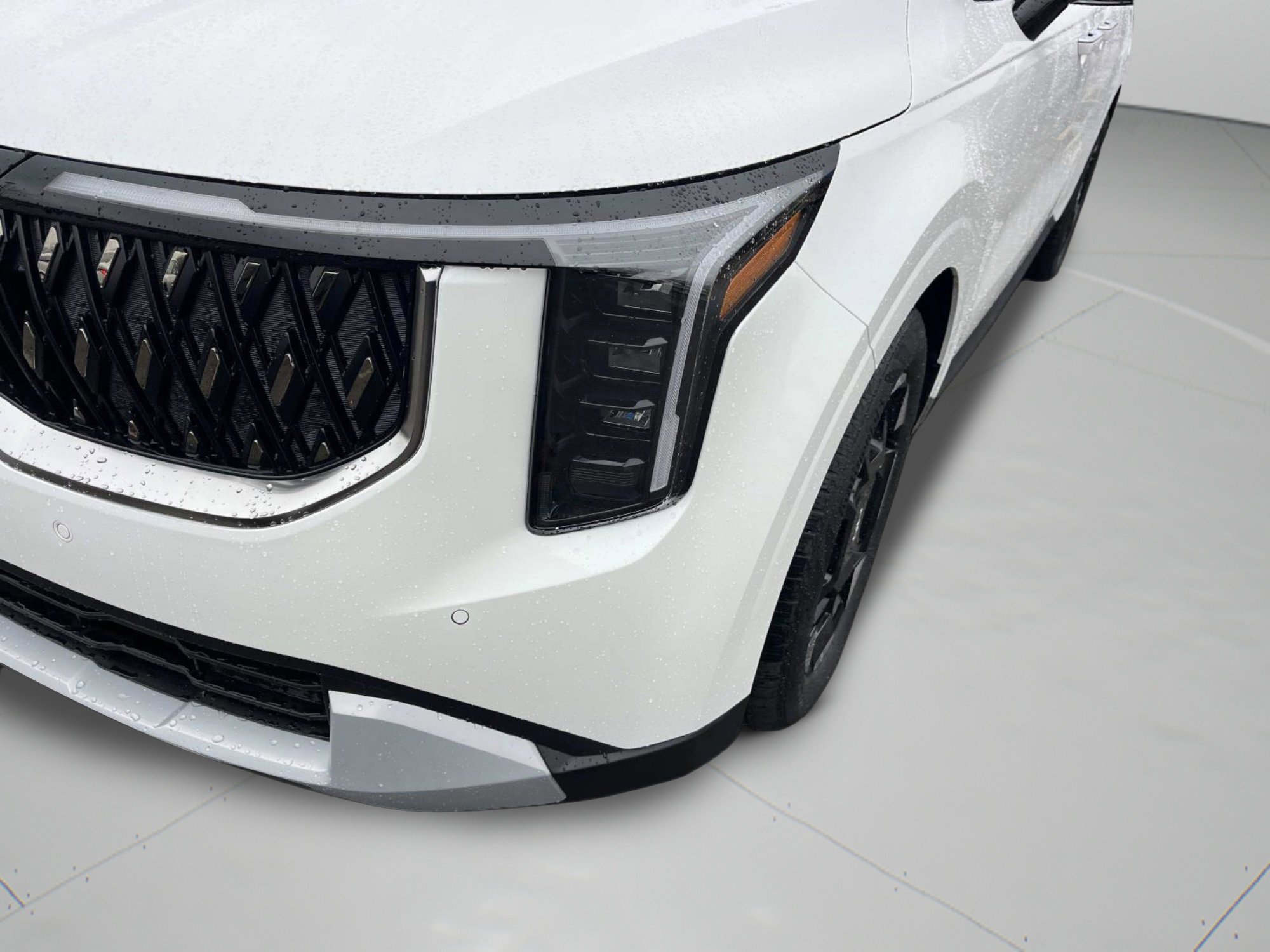 New 2026 Snow White Pearl Kia EX image 9