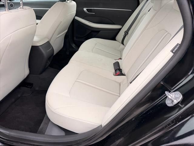 Used 2026 Black Hyundai SE image 10