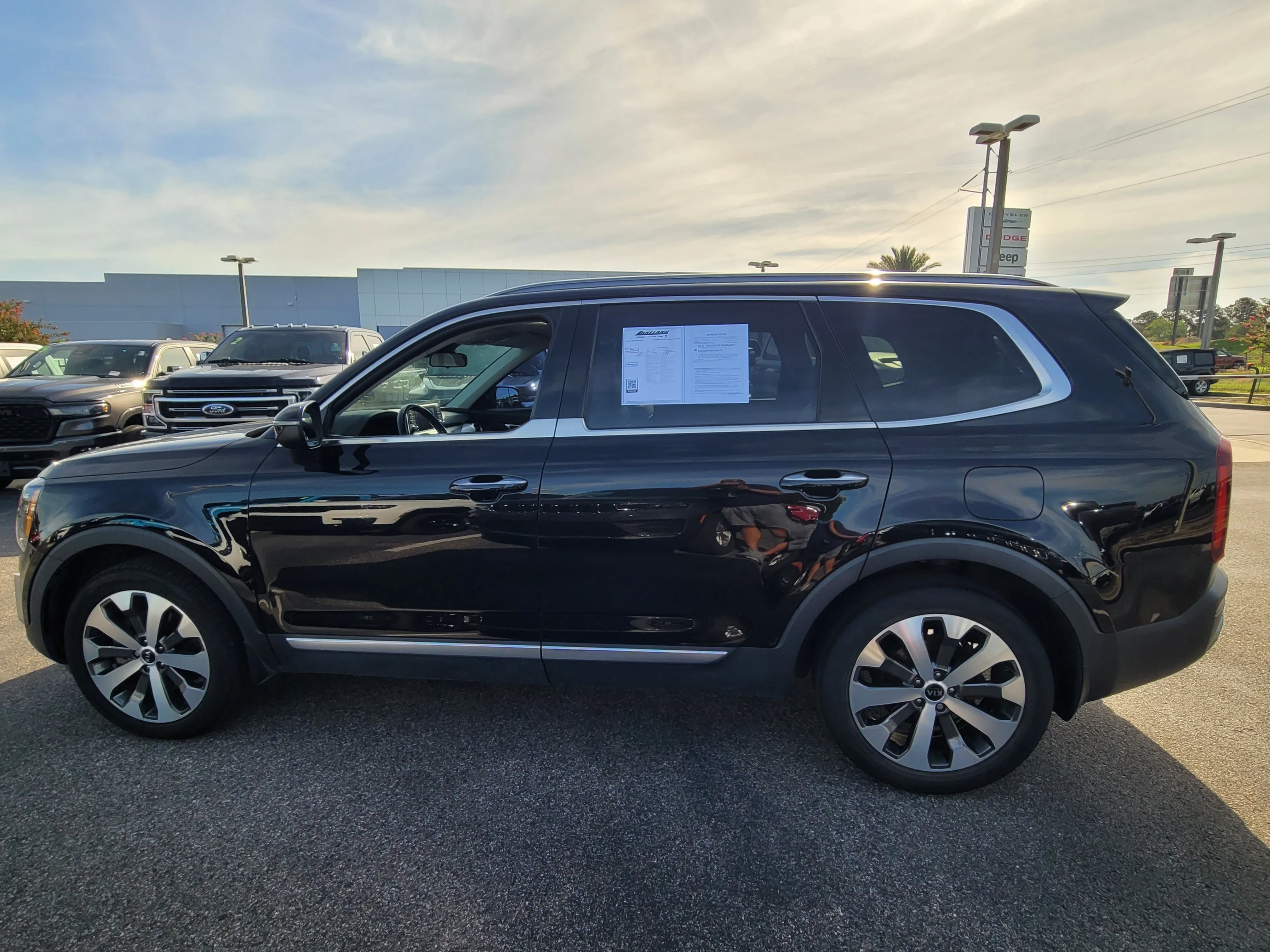 Used 2021 Ebony Black Kia S image 7