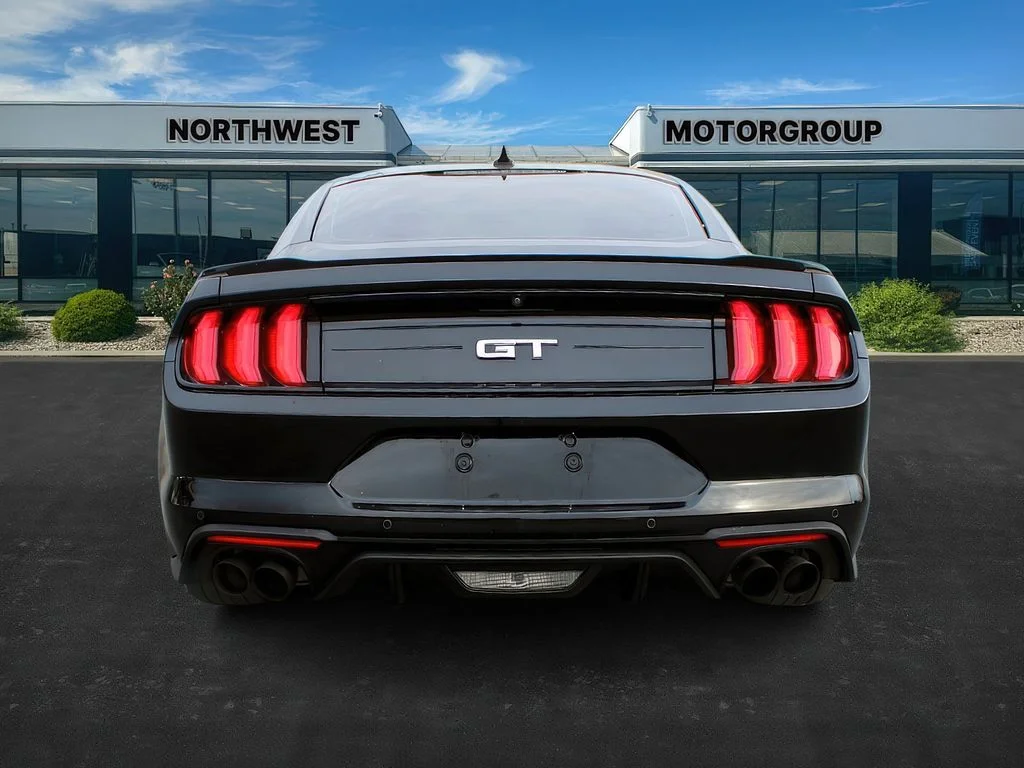 2022 Ford Mustang GT - Photo 6