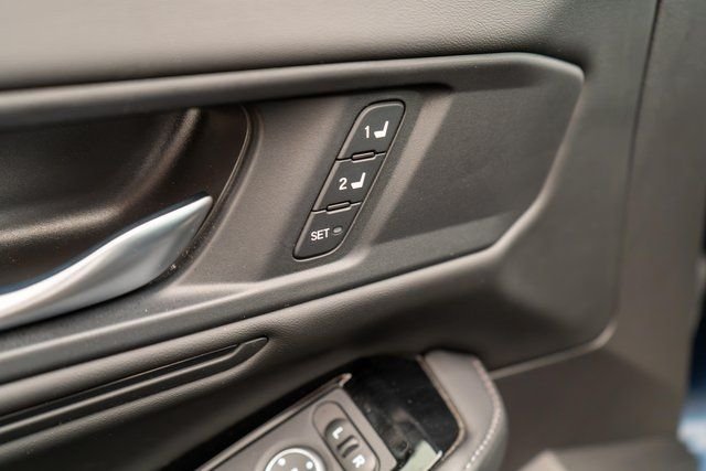 Used 2024  Honda Touring image 16
