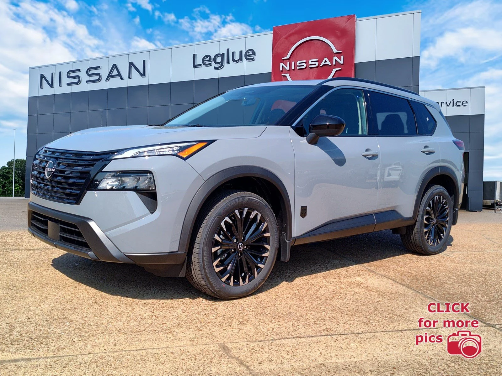2026 Nissan Rogue Dark Armor