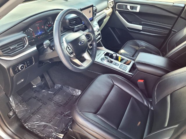 Used 2023 Gray Ford XLT image 10