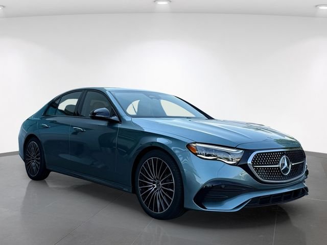 New 2026 Verde Silver Metallic Mercedes-Benz E 450 image 4