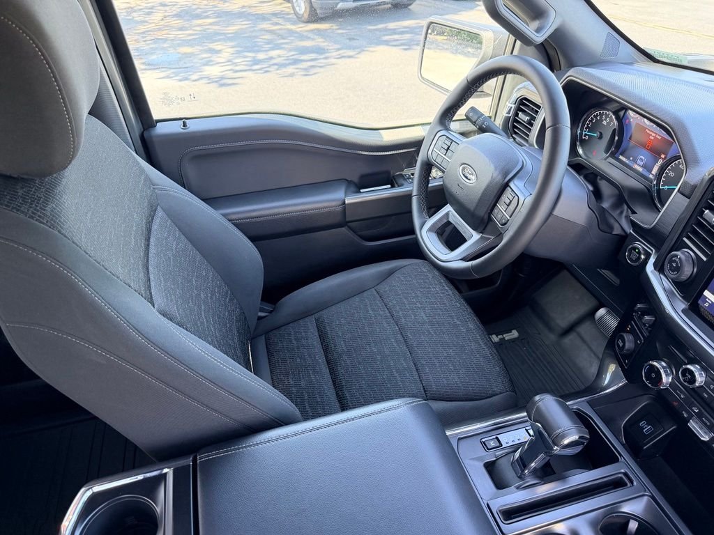 Used 2023 Gray Ford XLT image 17