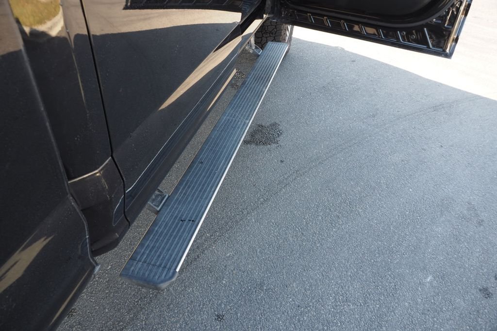 Used 2019 Black Ford Lariat image 25
