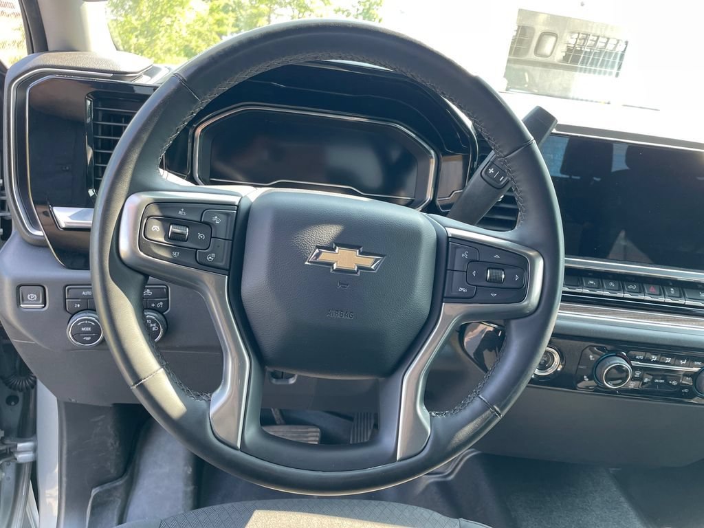 Used 2023 Sterling Gray Metallic Chevrolet LT (2FL) image 20