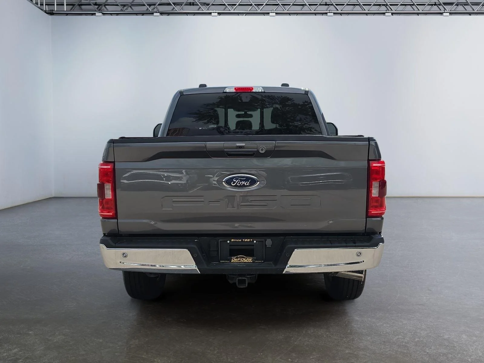 Used 2023 Carbonized Gray Ford XLT image 4