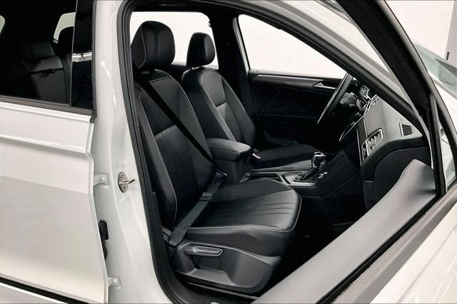 Used 2023 Opal White Pearl Volkswagen 2.0T SE R-Line Black image 8