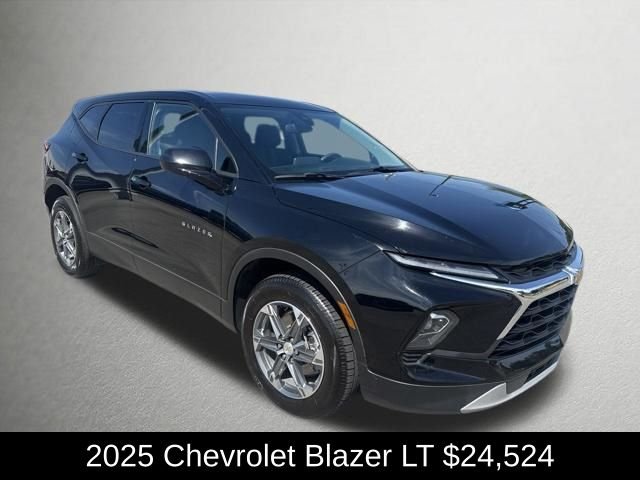 Used 2025 Black Chevrolet LT image 7
