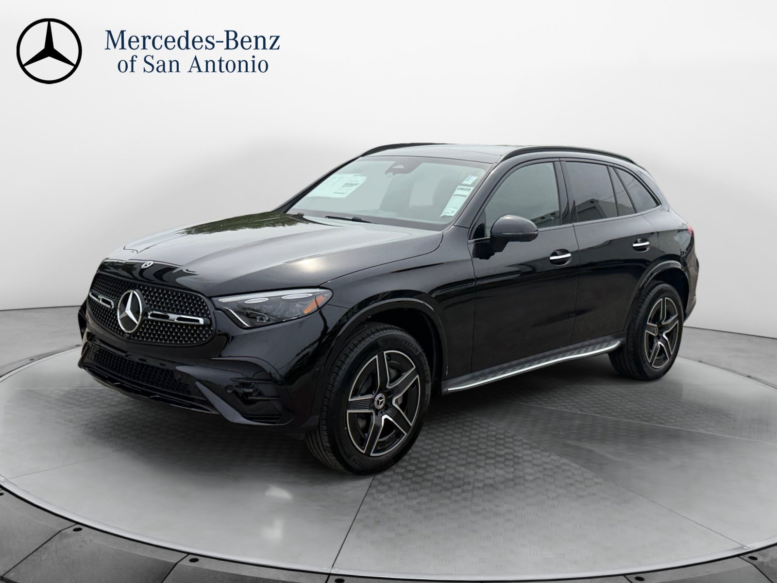 New 2026 Black Mercedes-Benz GLC 300 image 28