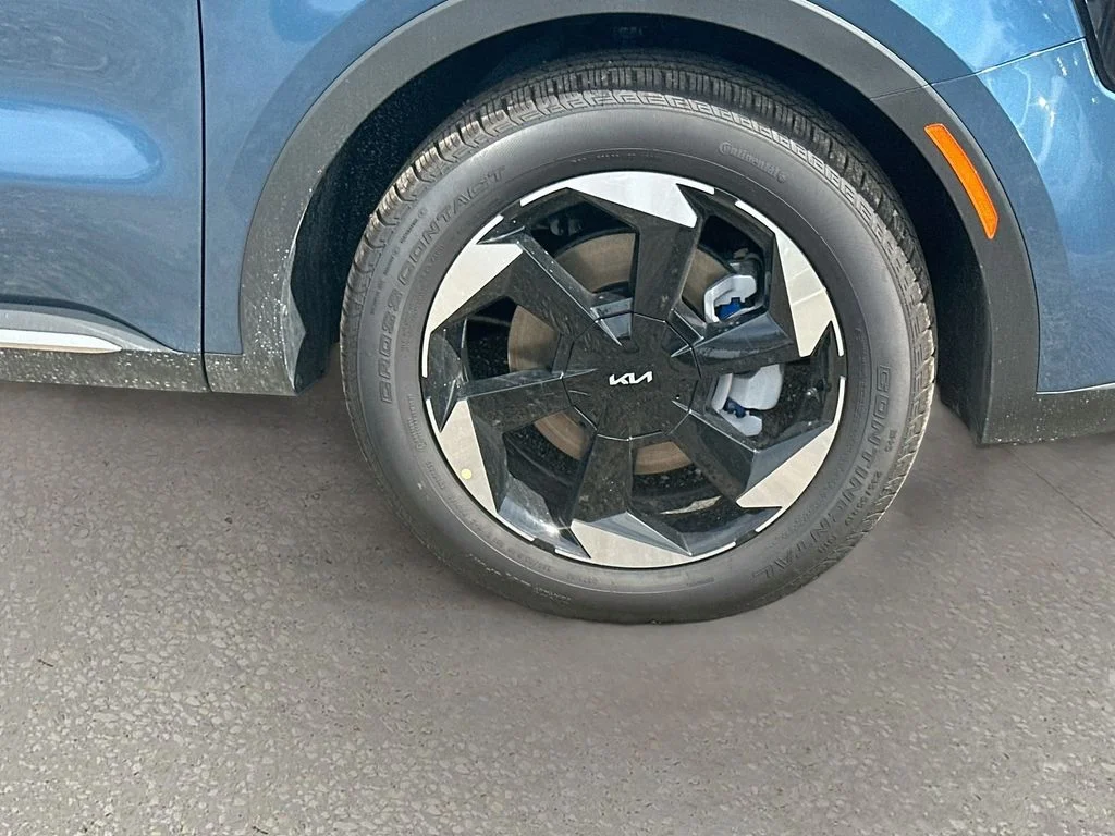 New 2026 Mineral Blue Kia EX image 33