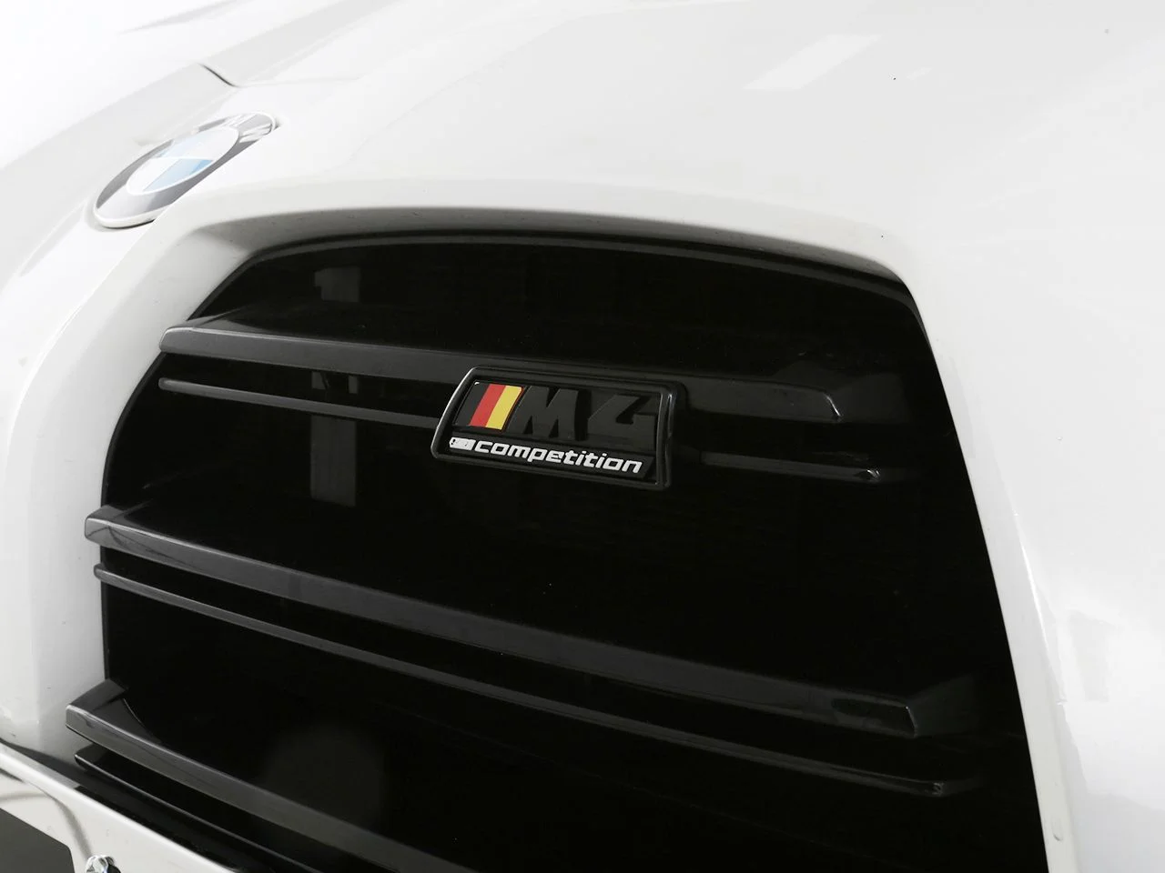 Used 2022 White BMW Competition image 9