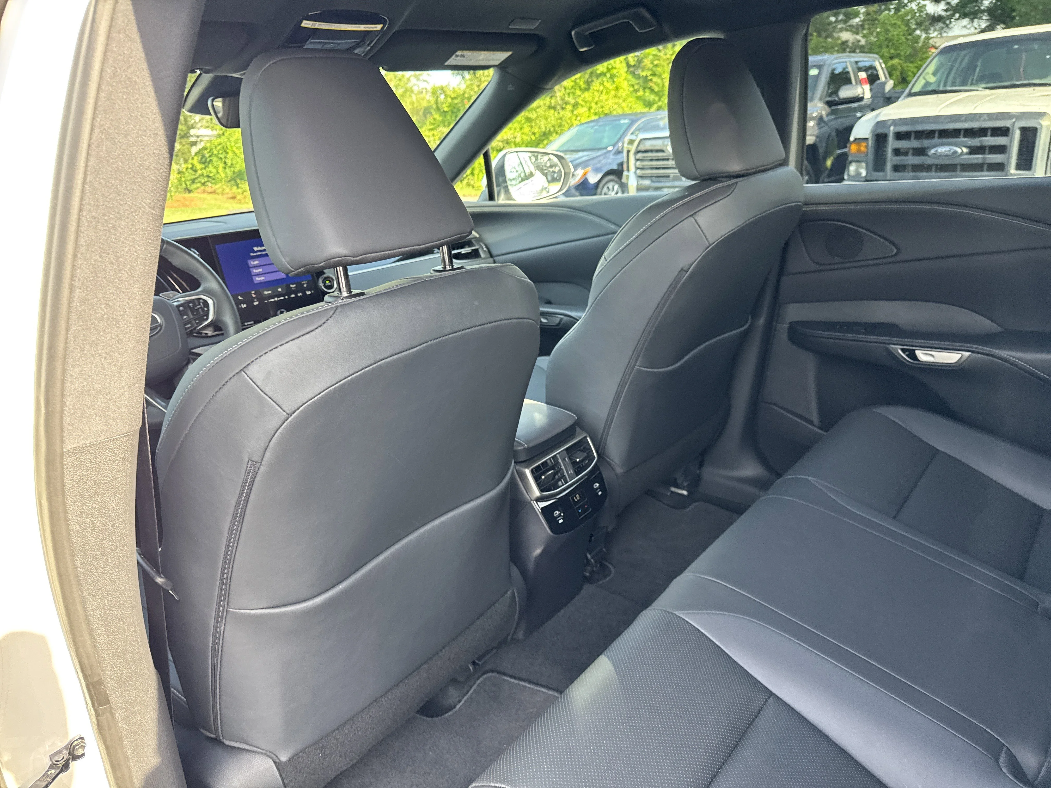 Used 2025  Lexus  image 25