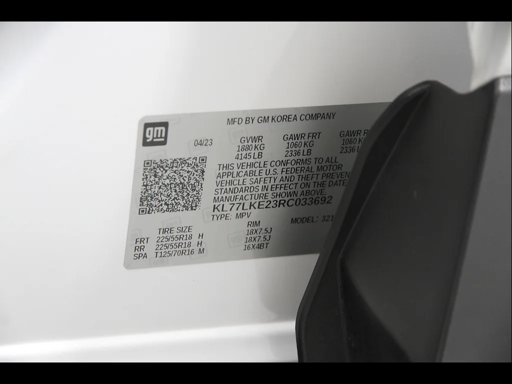 Used 2024 Summit White Chevrolet ACTIV image 23