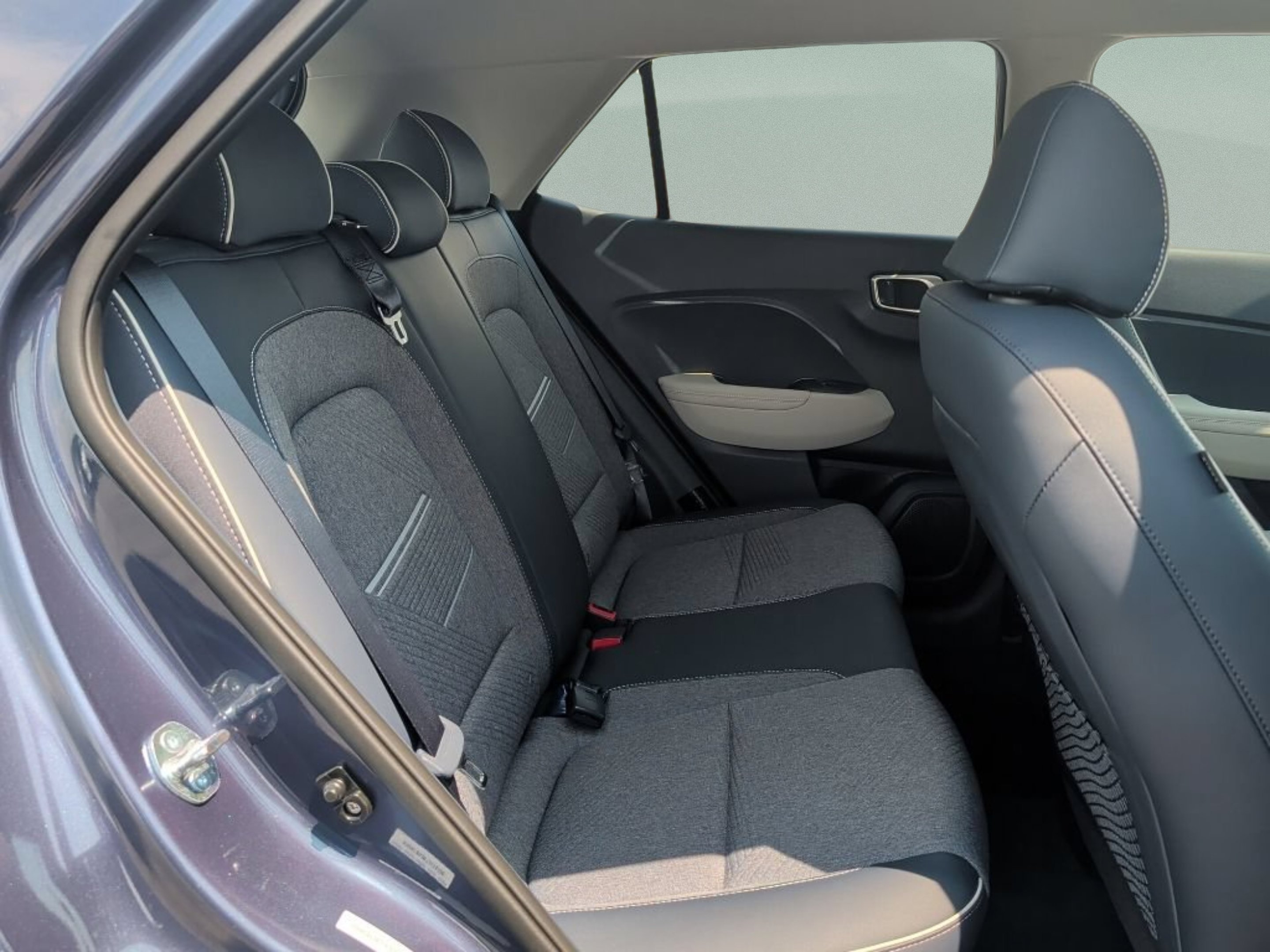 New 2026 Denim w/White Roof Hyundai SEL image 42
