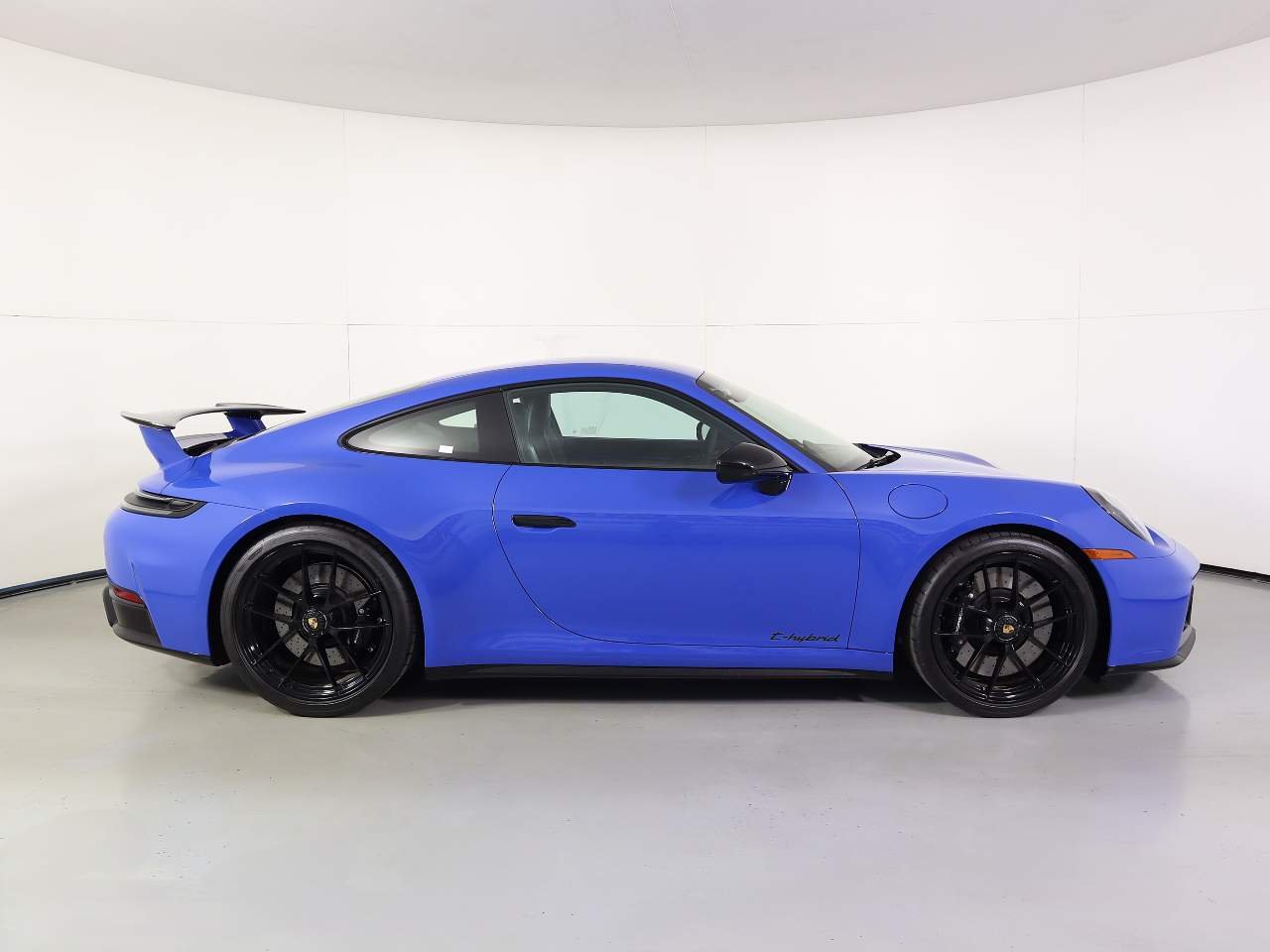 Used 2025 Lugano Blue Porsche Carrera GTS image 8