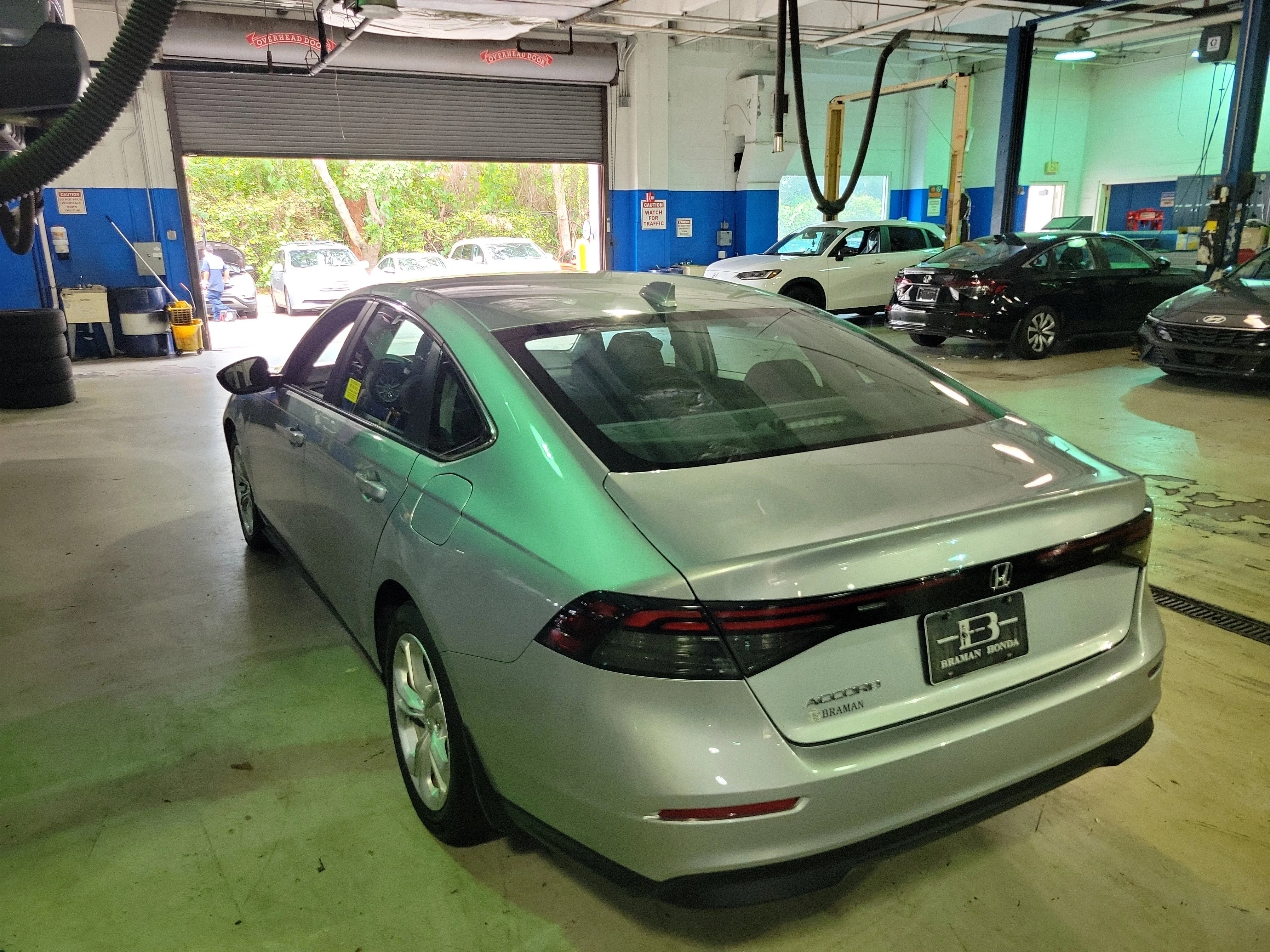 2024 Honda Accord LX - Photo 6