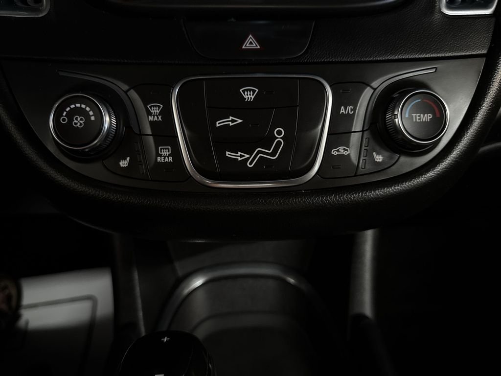 Used 2017 Velvet Chevrolet LT image 27