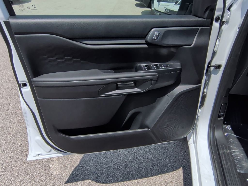 New 2026 Oxford White Ford XL image 10