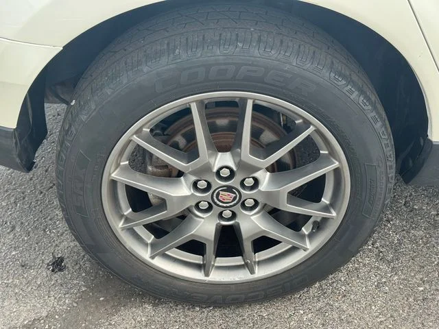Used 2016 White Cadillac Performance image 12