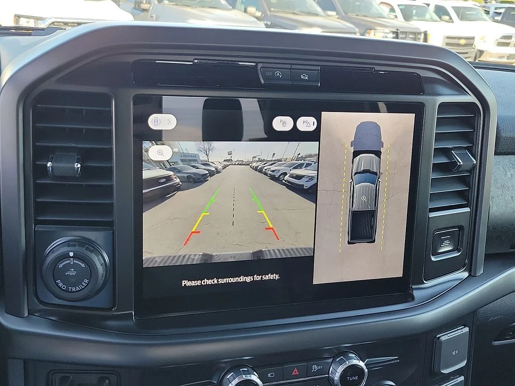 New 2026 Carbonized Gray Metallic Ford Tremor® image 16