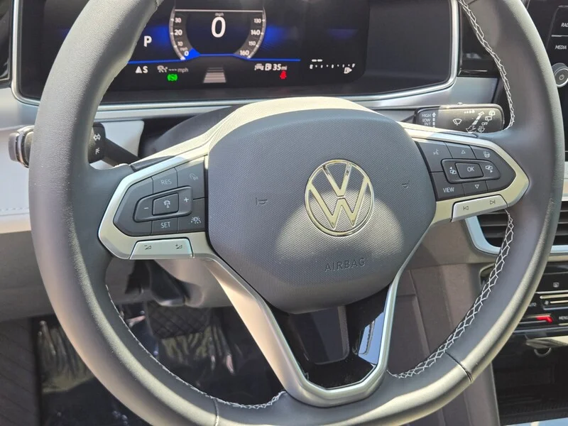 New 2026 Gray Volkswagen 1.5T SE image 11