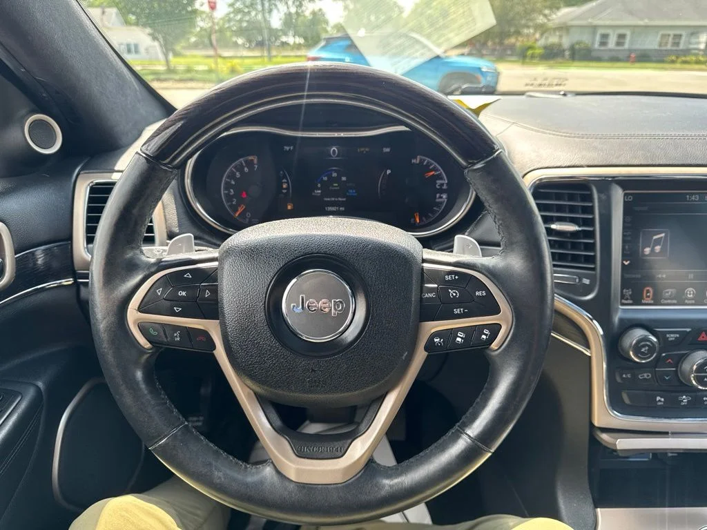 Used 2014 Beige Jeep Summit image 17