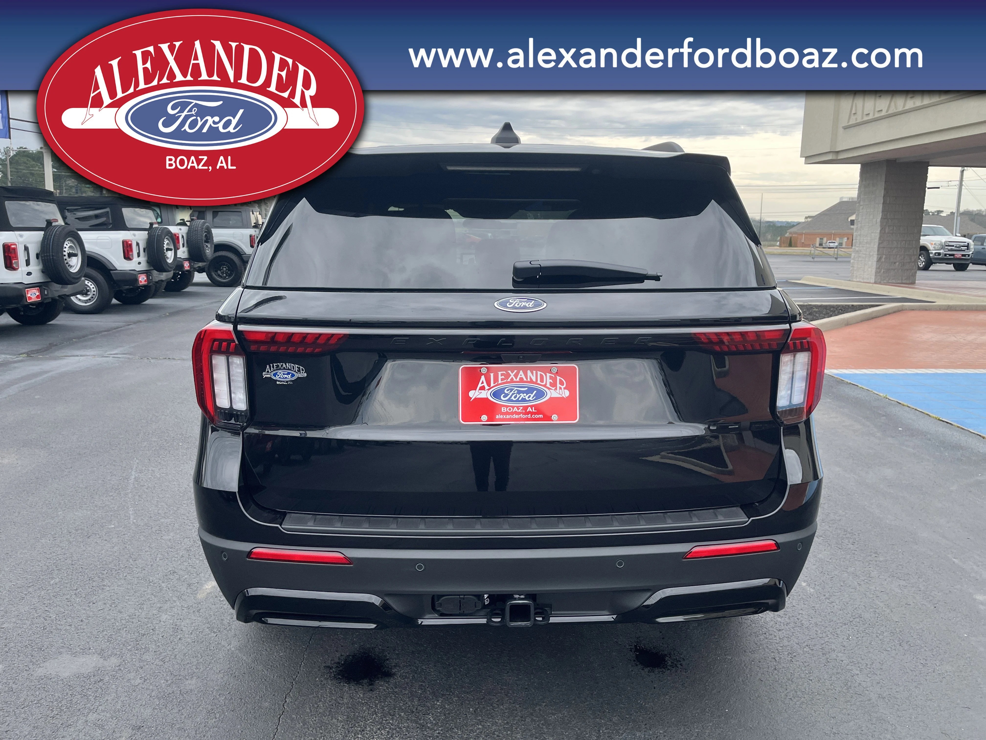 New 2026 Agate Black Metallic Ford ST-Line image 6
