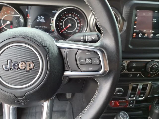 Used 2021 Red Jeep Rubicon image 24