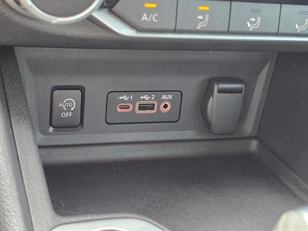 Used 2024 Blue Nissan SV image 19